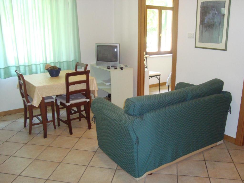 Residence Bizzoni Terni Szoba fotó